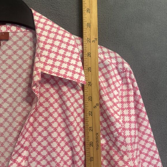 Talbots Wrinkle Resistant Button Down Shirt Geometric Print Plus Size 16W Pink - Picture 8 of 9